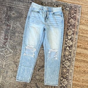 American Eagle 🩵 Mom Jean Light Blue size 6